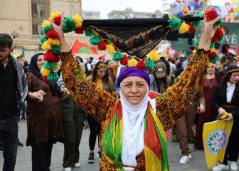 Her cayî de coşê Newroze: Rayberê Şarê Kurdî rê azadîye