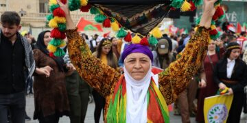 Her cayî de coşê Newroze: Rayberê Şarê Kurdî rê azadîye