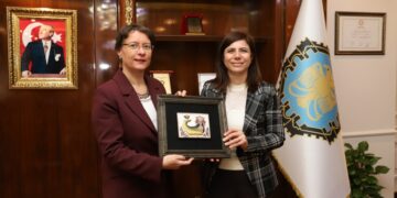 Balyoza Fransayî Şaredarîya Amedî zîyaret kerd