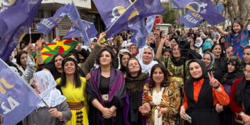 Jinan li Sêrtê şahiya 8ê Adarê li dar xist