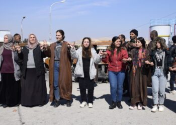 54 roj in berxwedana Tişrînê bi biryardarî didome