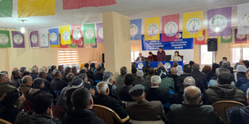 DEM Partî dest bi civînên gel kir