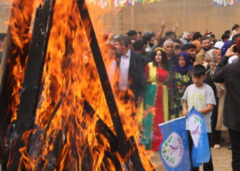 Sêwrege de Newroze ameye pîrozkerdiş