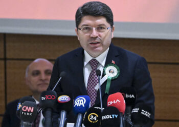 Wezîr Tunç: Daxwaz hebe em dikarin binirxînin