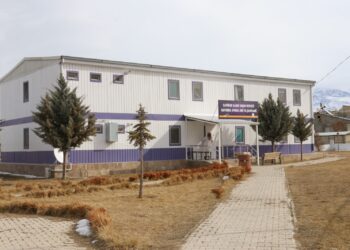 Qeyûmê Wanê dixwaze Navenda Jiyana Jinê ya Şamîranê bigire!