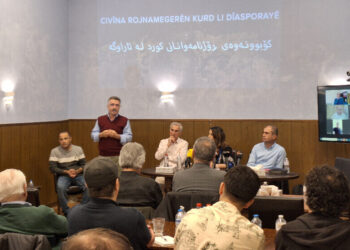 Rojnamegerên Kurd xwe bi rêxistin dikin