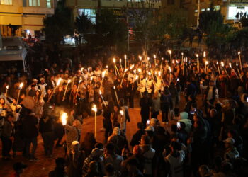 Jin li qada mihrîcanê bi 76 meşaleyan meşiyan