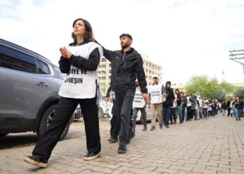 Meşvanên Amarayê bi meşê hatin qada mihrîcanê