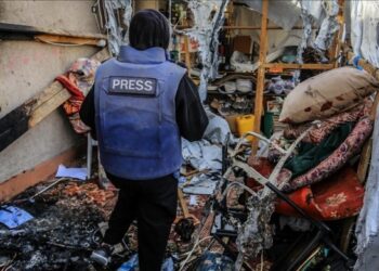 Artêşê Îsraîlî konê rojnamegeran bombarduman kerd