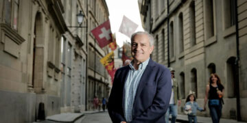 ‘Kesê ke wazenê ser aştîye qise bikerê; berê Cenevreyî akerde yê