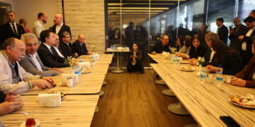 Alî Babacan: Sirri Sureyya rûyê aştiyê ye