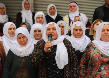 Dayikên Aştiyê bang kirin: Divê dewlet gavên şênber biavêje