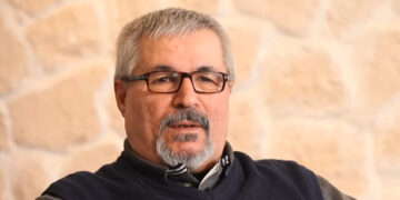 Îrfan Dayioglu Fransa de şi heqîya xo