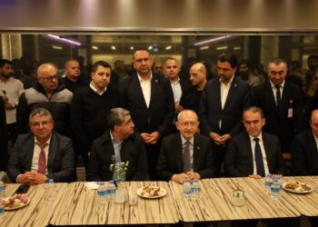 Kemal Kilicdaroglu serdana Sirri Sureyya Onder kir