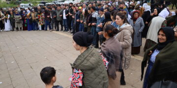 Mihrîcan di roja duyemîn de berdewam dike