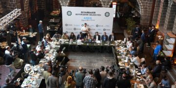 Şaredariya Bajarê Mezin a Amedê rapora xwe ya salekê parve kir