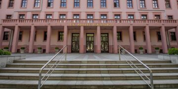 Saeta hevdîtina DEM Partî û Wezîrê Dadê diyar bû