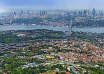 Li Stenbolê erdhej: Hişyariya kes nekeve malan hat kirin