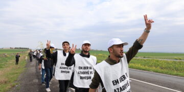 Meşvanên Amarayê gihiştin Curna Rêş