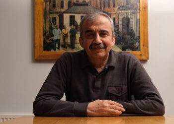 Tehlukeyê weşîya Sirri Sureyya Onderî vêşî bî