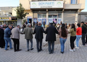 Ji bo 4ê Nîsanê serdana dikandaran kirin û ew vexwendin mihrîcanê