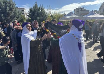 Ji Marmarayê Ege û Deriya Spî herikîn Xalfetiyê