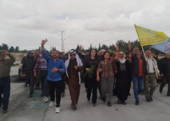 Tişrîn de xoverdayîşê şarî kewt roja 87.