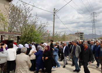 Bi girseyî serdana şîna Pelîn Yilmaz kirin