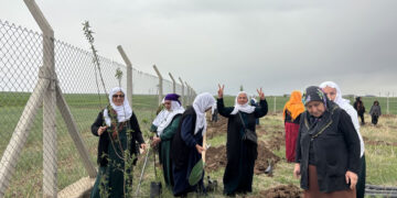‘Em ê bi Serokê xwe re li vir hejîran bixwin’