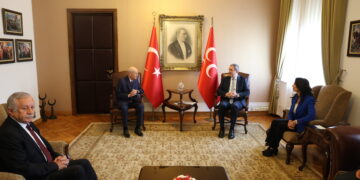 DEM Partiyê û MHPê di hevdîtinê de li ser erka Meclisê axivîn