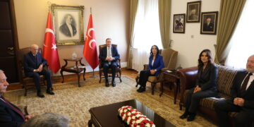 Hevdîtina DEM Partî û MHPê bi dawî bû