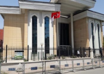 Çawişo westa ke cinîyêk kiştbî, ame veradayene