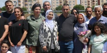 Birayê Denîz Poyraz 14 sal şûnde tehliye bû