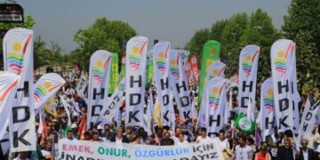 Dewaya HDK’yî de 3 kesî ameyê veradayene