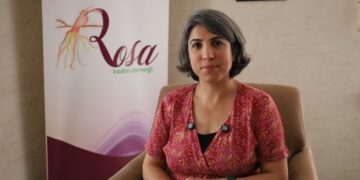 Komela Cinîyan a Rosa do sazgehanê cinîyan reyde bêra têhet