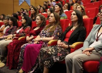 ‘Jin jiyan e, jiyan xwerêvebirin e’