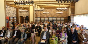 Konferansa PENa Kurd dest pê kir: Divê Kurdî bibe zimanê fermî