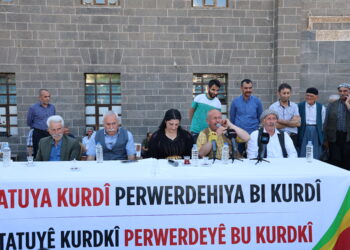 Dîwana Dengbêjan eleqeyek mezin dît