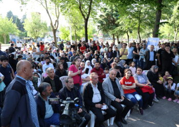 Şaredariyên Amedê hevdîtina gel pêk anî