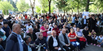 Şaredariyên Amedê hevdîtina gel pêk anî