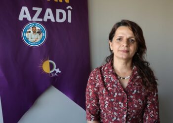 ‘Jin dê pêşengtiya avakirina aştiyê û civakeke demokratîk bikin’