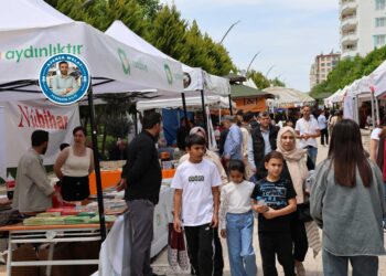 Weşanxaneyên Kurdî: Em dixwazin rojên pirtûkan li navçeyên din jî bên lidarxistin