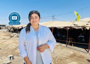 Gelê Mexmûrê li dijî dorpêçê li ber xwe dide