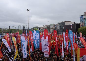 Li Stenbolê mitînga 1ê Gulanê: Têkoşîna me ji bo civakeke demokratîk e