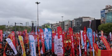 Li Stenbolê mitînga 1ê Gulanê: Têkoşîna me ji bo civakeke demokratîk e