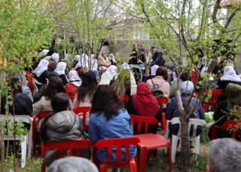 Bi girseyî serdana malbata Pelîn Yilmaz kirin