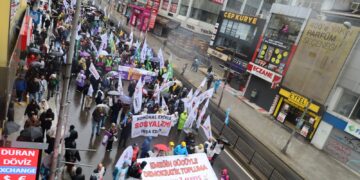 Bi hezaran kedkar li Amed û Stenbolê kom bûn