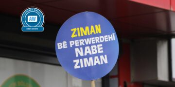 Nivîskar û weşanger: Em ji bo Kurdî gavên qanûnî dixwazin