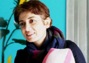 Ji bo Pexşan Ezîzî îmze kom kirin