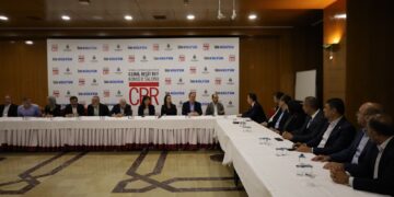 Şîna Sirri Sureyya Onder dest pê kir